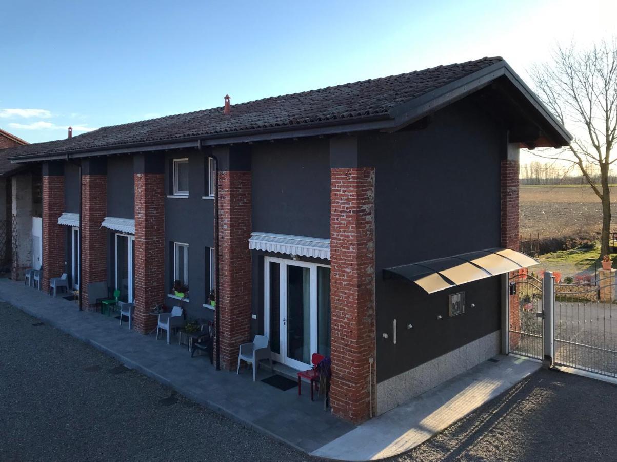 Residence Campagnole Vicolungo Exteriör bild