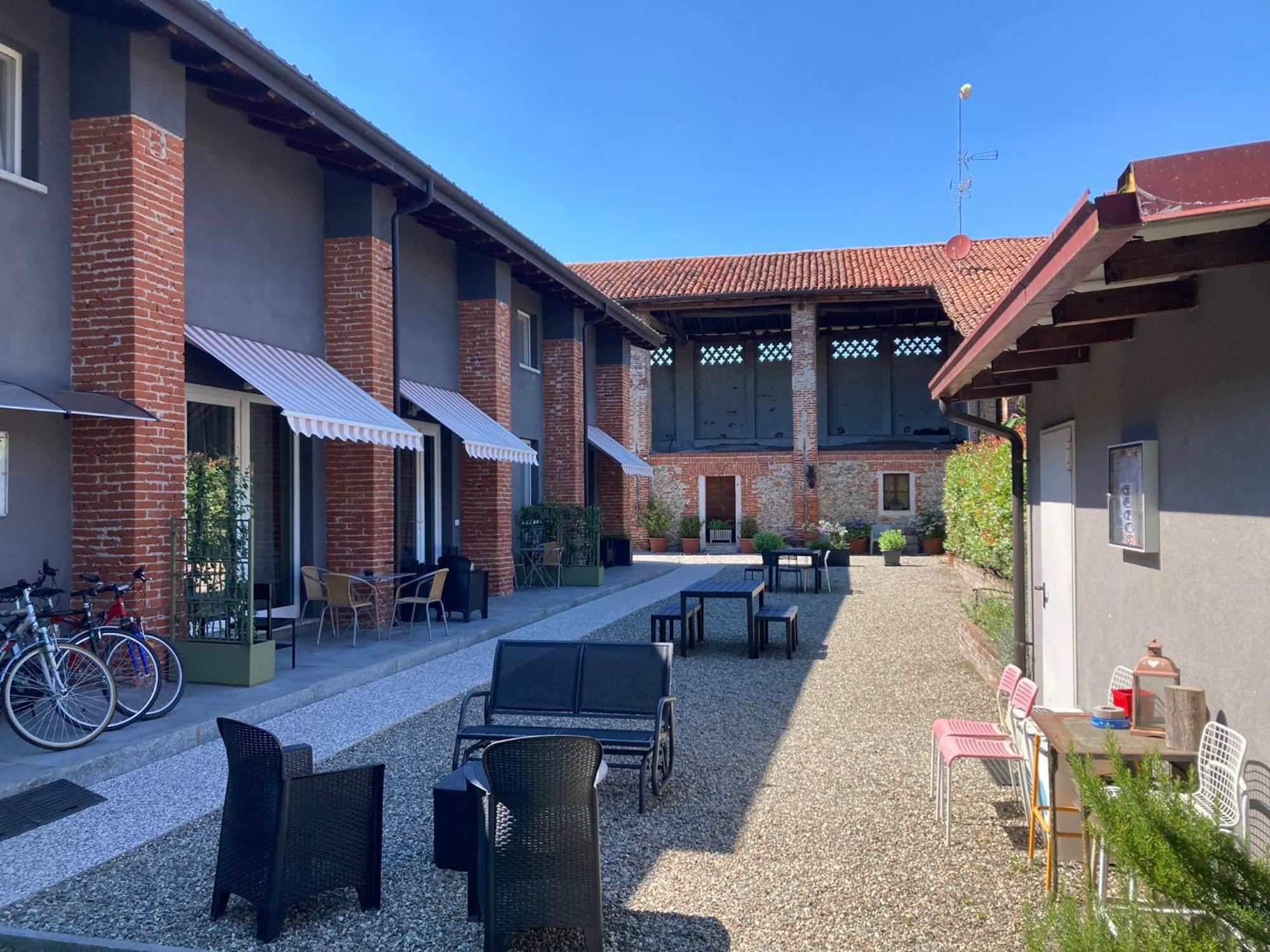 Residence Campagnole Vicolungo Exteriör bild